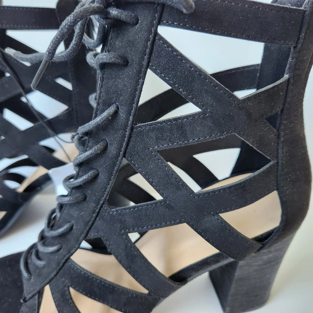 Rue 21 Peep Toe Lace Up Booties Black Back Zipper Block Heel Sexy Cute Size 9